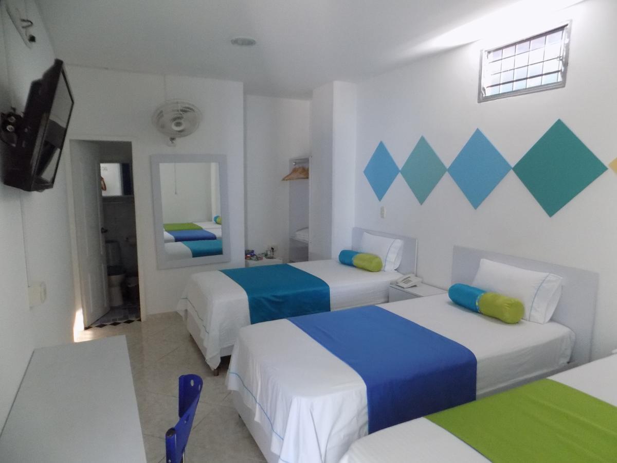 Hotel Luna Azul Florencia  Extérieur photo