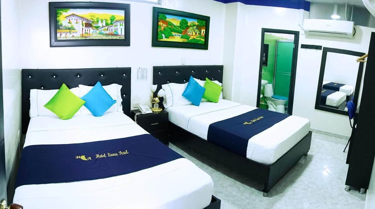 Hotel Luna Azul Florencia  Extérieur photo