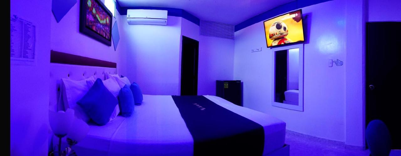 Hotel Luna Azul Florencia  Extérieur photo