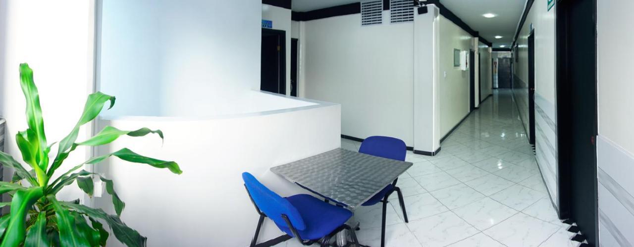 Hotel Luna Azul Florencia  Extérieur photo